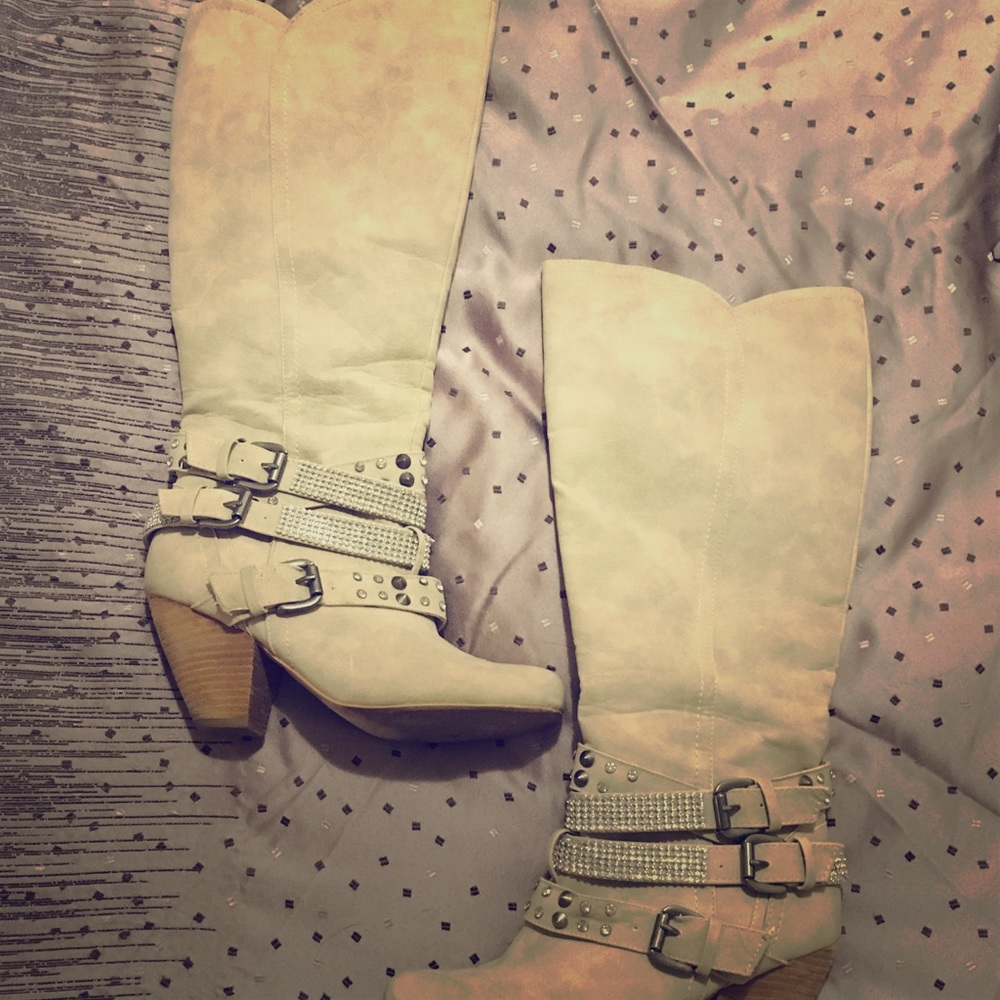 Suede knee high heeled boots